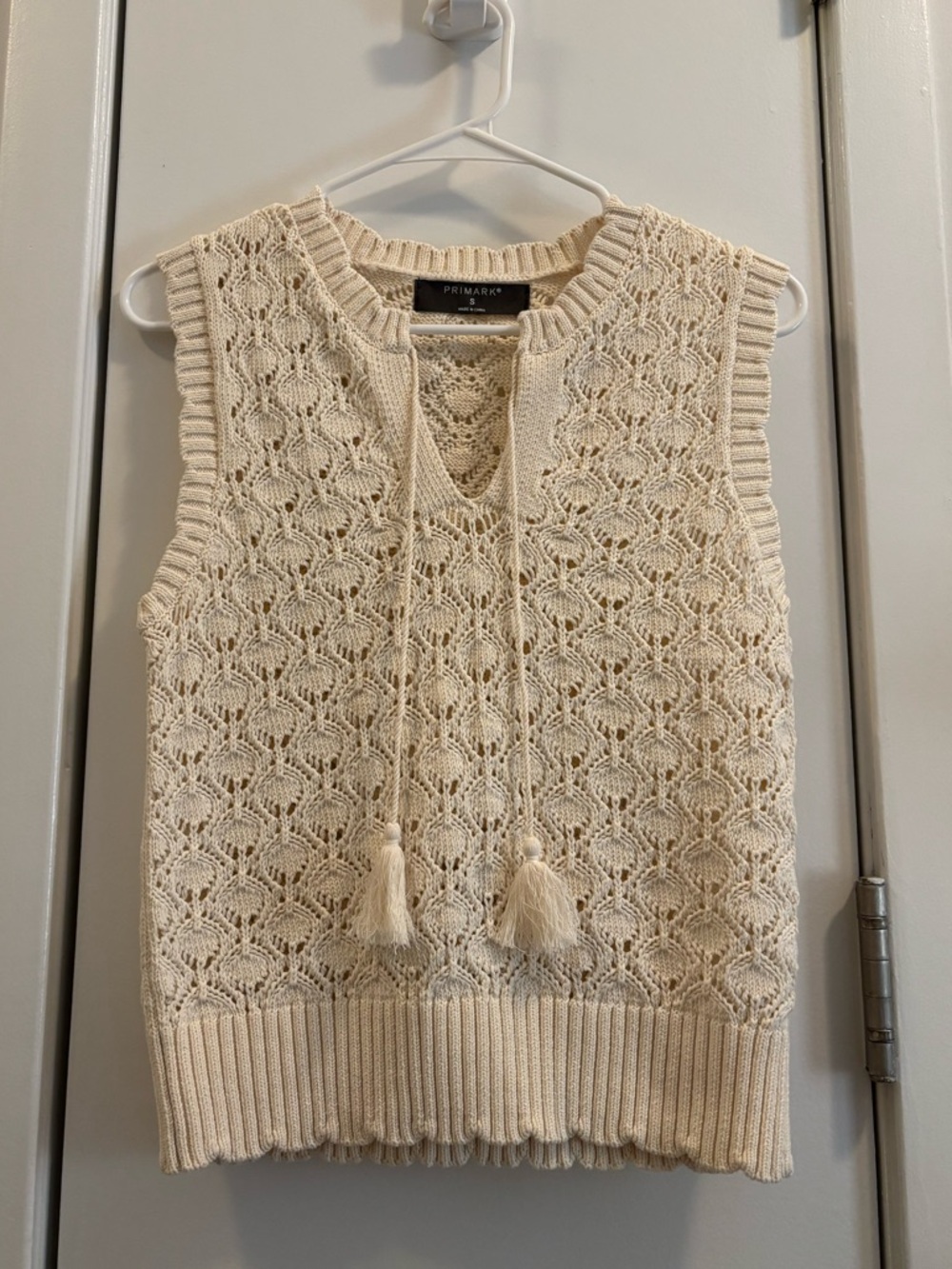 Cream Knit Scallop Edge Sweater Vest